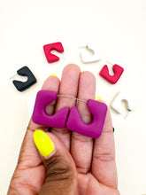 Load image into Gallery viewer, Turnip Chunky Hoop Earrings