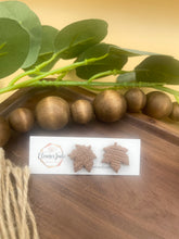 Load image into Gallery viewer, Leaf Stud |Statement Earrings