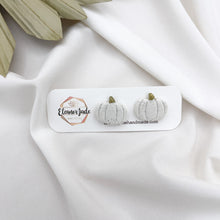 Load image into Gallery viewer, Pumpkin Statement Stud