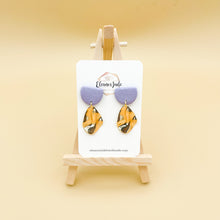 Load image into Gallery viewer, Textured Dome w/ Wavy Teardrop Charm| Statement Earring | Pearl