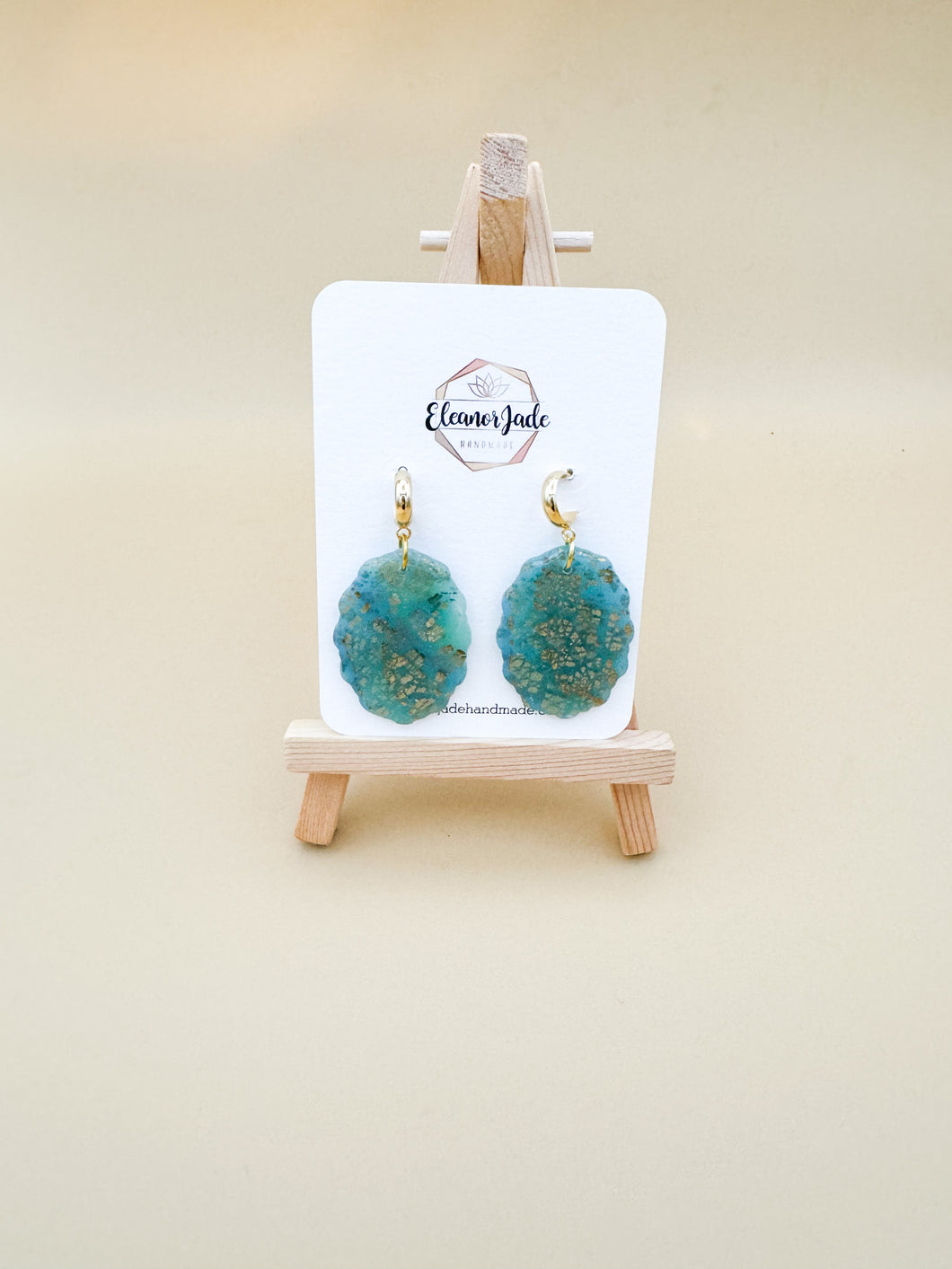 Green & Gold Marbled Scalloped Oval| Dangle Statement Earring